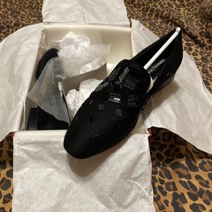 Donald Pliner loafers - new in box